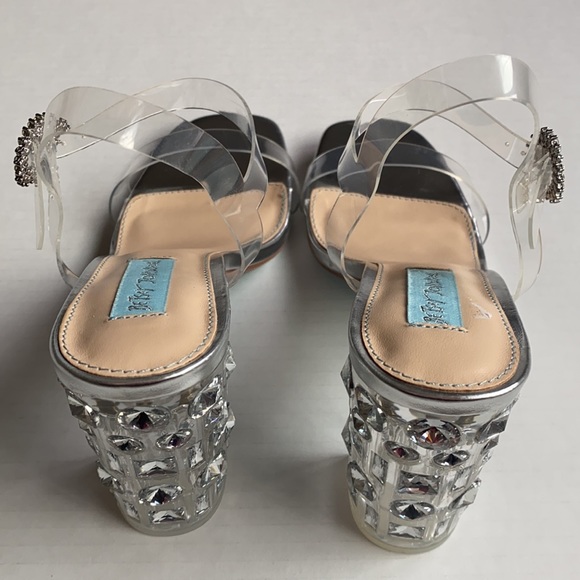 NWT BLUE BETSEY JOHNSON Erika Clear Lucite Heels - Picture 7 of 10